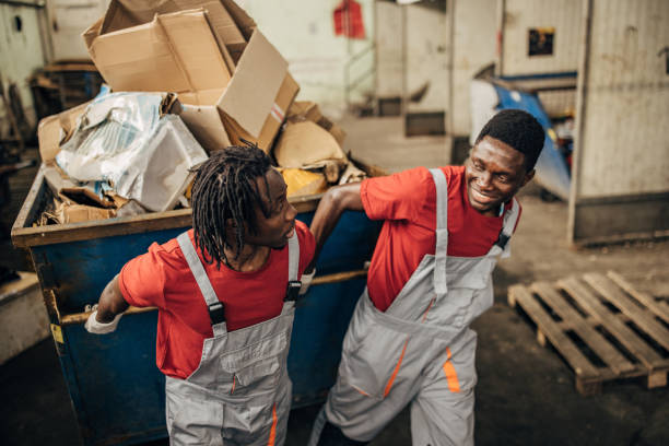 Best Junk Hauling Services  in Niles, OH